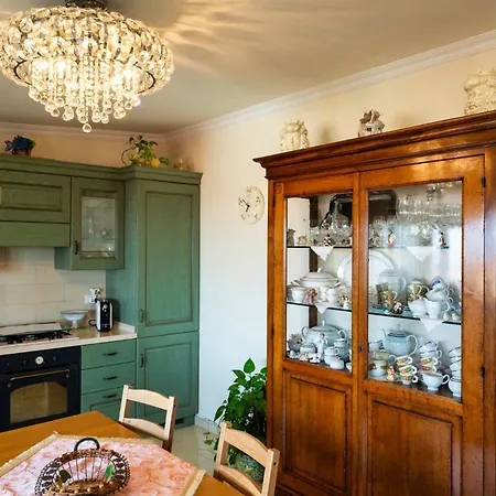 Atticus Apartment *