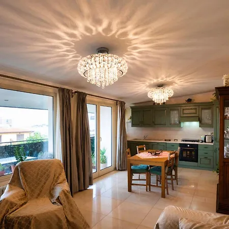 Atticus Giardini-Naxos